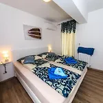 Apartman Apt2 - Two Angels With Swimming Pool, - Opatija *