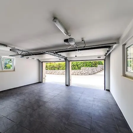 Apt2 - Two Angels With Swimming Pool, - Opatija * إيكا